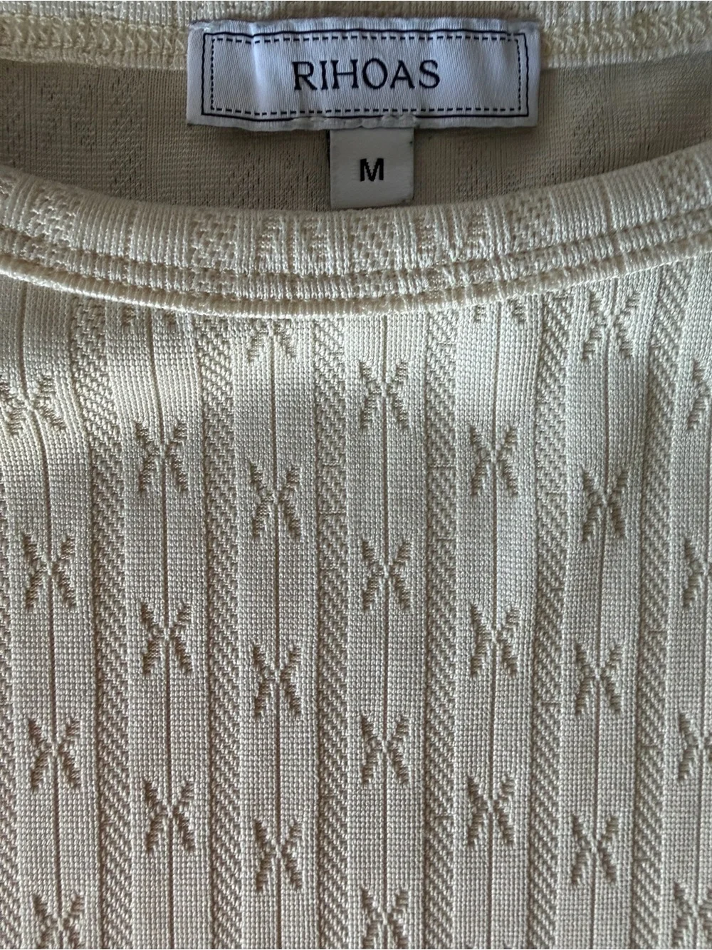 Rihoas Cream Sleeveless Boatneck Knit Tank Top, Size Medium - Picture 5 of 5